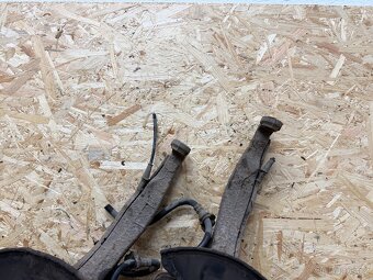 PŘEDNÍ TĚHLICE HONDA CR-V 2.0i 94KW - 3