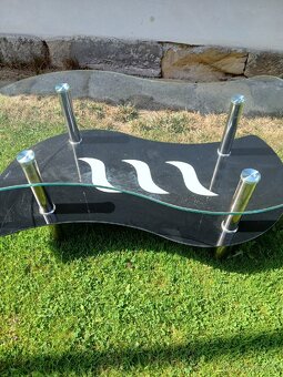 Prodám malý konferenční stolek - 3