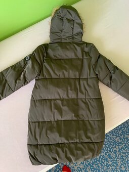 Dívčí zimní bunda CaA, velikost 164 - 3