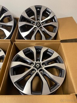 Renault Megane R17 - 3