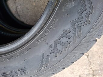 Zimní pneumatiky 2ks 215/65/16C - 3