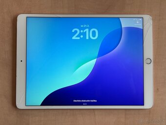 Apple iPad Air 3 Generace (A2152)  64Gb - 3