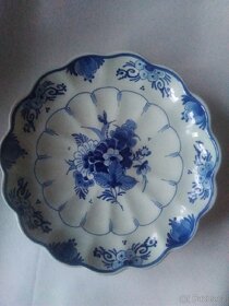 Nádherny porcelánový starozitny talířek - 3