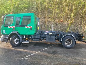 Hákový nosič kontejneru Renault Midlum 15t , 7 místný - 3