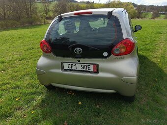 Aygo. 1.0 i Clima, 5x dveře, alu kola, EXPORT - 3