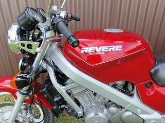 Honda NTV 650 - 3