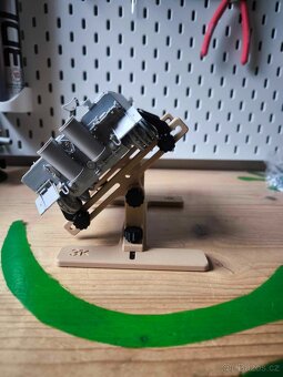Stojan modelářský technika - 3
