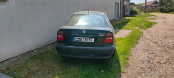 Škoda Octavia I 1.9 TDI (2010), havarovaná - 3