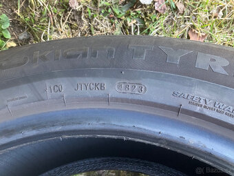 Prodám čtyři letní pneu Nokian PowerProof1 235/55 ZR19 105Y - 3