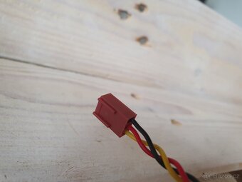 Chladič socket 1150 a větráček, komplet : 100kč - 3