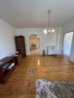 Prodej rodinného domu o rozloze 100 m2 - Židovice - 3