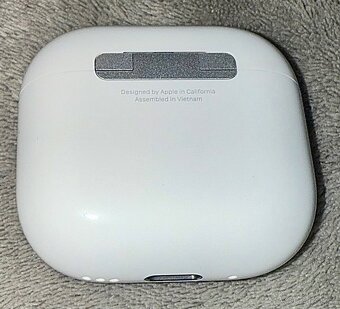 Apple AirPods 4 ANC - 3