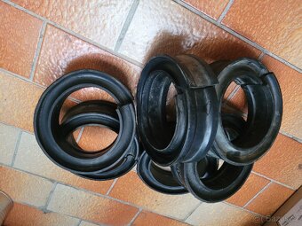 Gumový doraz do pružiny podvozku auta - průměr 150 mm - 3