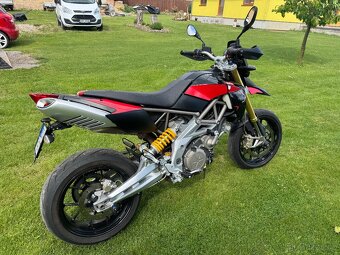 Aprilia Dorsoduro 750 - 3