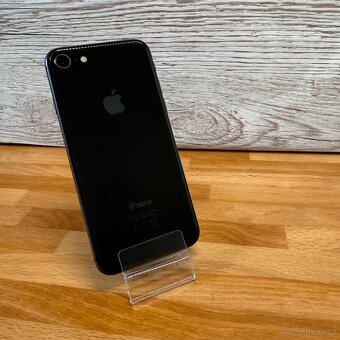 iPhone 8 64GB, černý (12 měsíců záruka) - 3