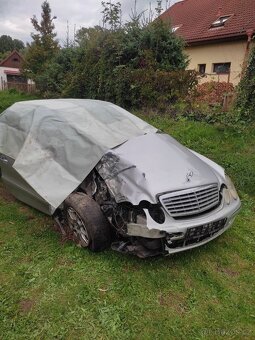 Mercedes Benz w211 - 3