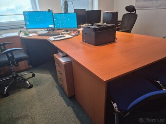 Kancelářský nábytek - 3