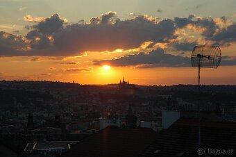 Byt Praha 3 s výhledem na Hradčany - 3