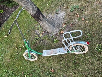 Stará retro koloběžka - 3