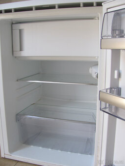 CHLADNIČKA S MRAZNIČKOU AEG - A++ - 85cm - 3