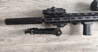 DMR - SR-25K s příslušenstvím


 - 3