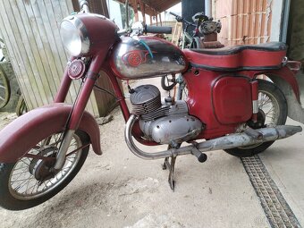 Jawa CZ 125 - 3