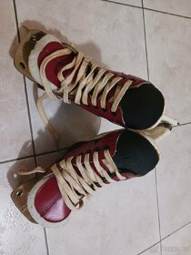 Brusle Botas 200 32 - 3