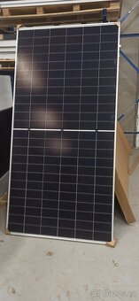 solární panel Huasun 570W - 3