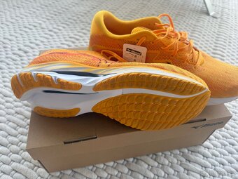 Boty běžecké Mizuno NOVÉ - 3