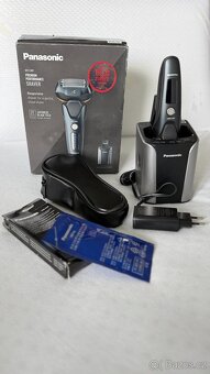 Panasonic ES-LV97 holicí strojek s čisticí a nabíjecí stanic - 3