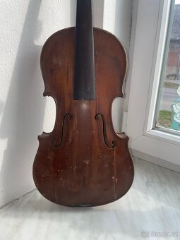 Stradivarius housle - 3