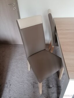 Jídelní stůl + židle - 3