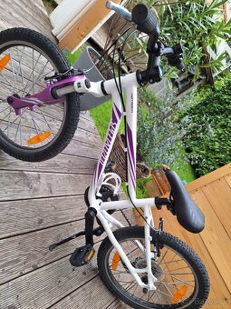 Divci kolo Specialized Hotrock 20 - 3