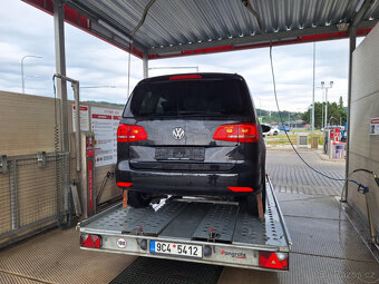 Volkswagen Touran 2015 +4x AluServiska + výpisy z STK - 3