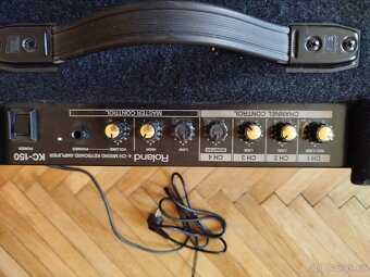Nabízím kombo Roland KC 150 - 3