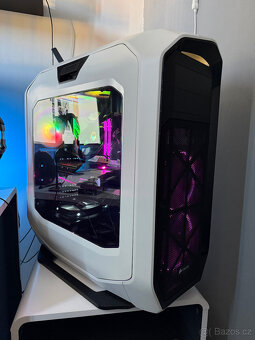 Prodám prostornou PC skříň Corsair Big Tower 💪🏽😍 - 3