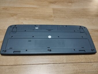 Bezdrátová klávesnice Logitech - 3