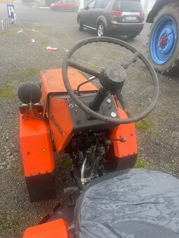 Prodám traktor BELORUS 082,mozne dokoupit příslušenství. - 3