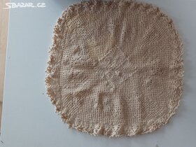 Háčkované dečky, různé tvary, barené/bílé - 3