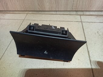 Škoda Octavia 1 popelník - 3