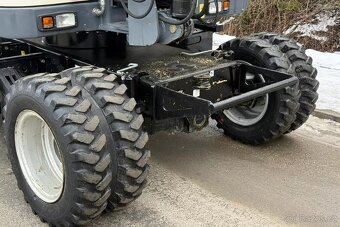 Kolový bagr TEREX TW85 - 3