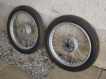 Kolo Jawa Sport 19' 361 590 250 350 Californian střed štít - 3