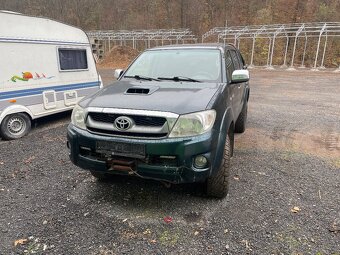 Toyota Hilux - 3