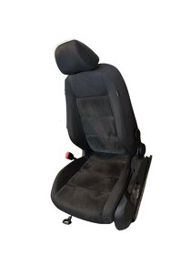Sedačky černá alcantara s látkou VW Golf 6 kombi r.v. 2010 - 3