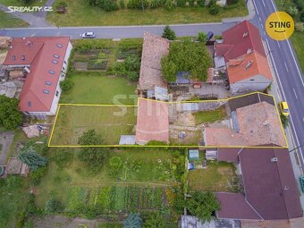 Rodinný dům 4+1, se zahradou a hosp. budovou v Hevlíně - 3