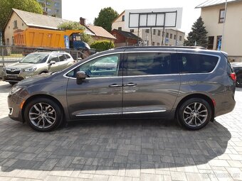 Chrysler Pacifica 3,6L V6, 7míst, kůže, kamera, tažné, LPG - 3