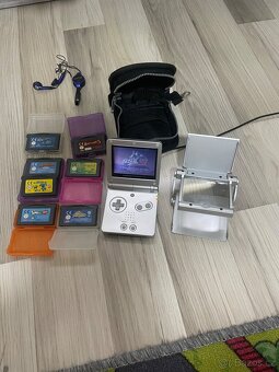 Konzole Nintendo GameBoy Advance SP - 3