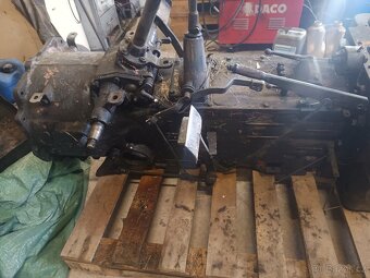 Zetor 4011 převodovka, diferencial - 3