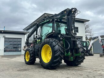 Lesní traktor JOHN DEERE 6130R - 3