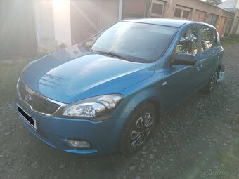 Kia Ceed 1.4benzin-Koup.Čr,81500km,PO STK - 3
